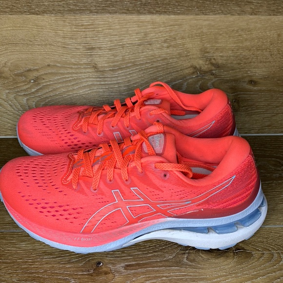 ASICS Gel-Kayano 28 Size 8.5 - Picture 1 of 9